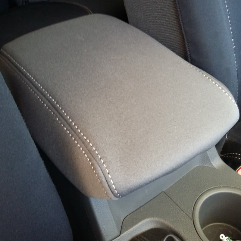 Hilux centre deals console cover